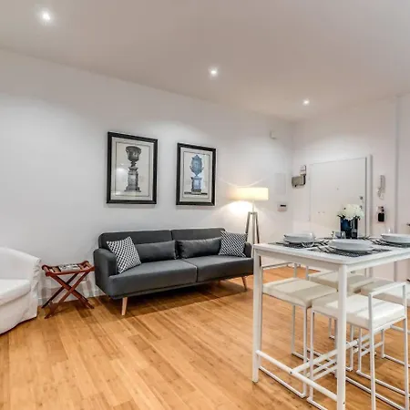 Charming Flat By The Vatican *