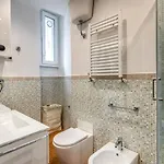 Charming Flat By The Vatican 아파트 *