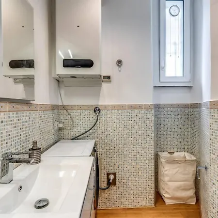 Charming Flat By The Vatican Apartment
